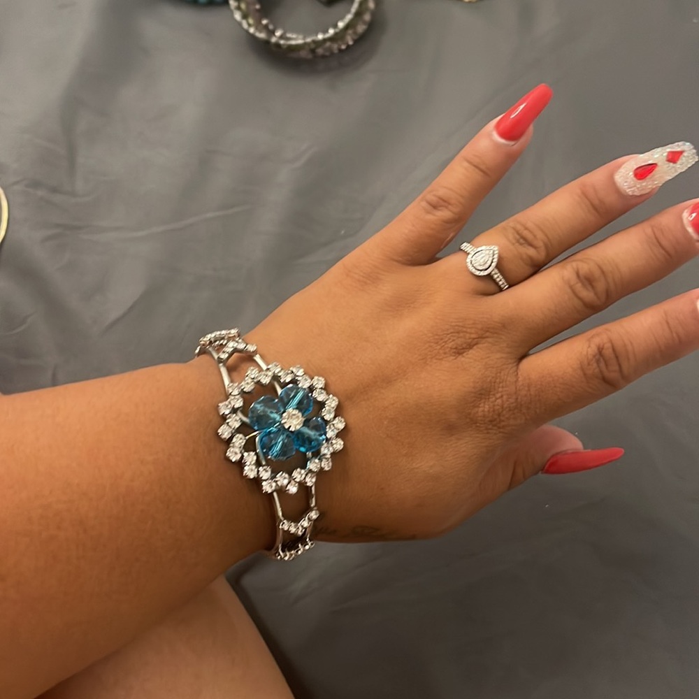 Bracelet - Picture 2 of 3